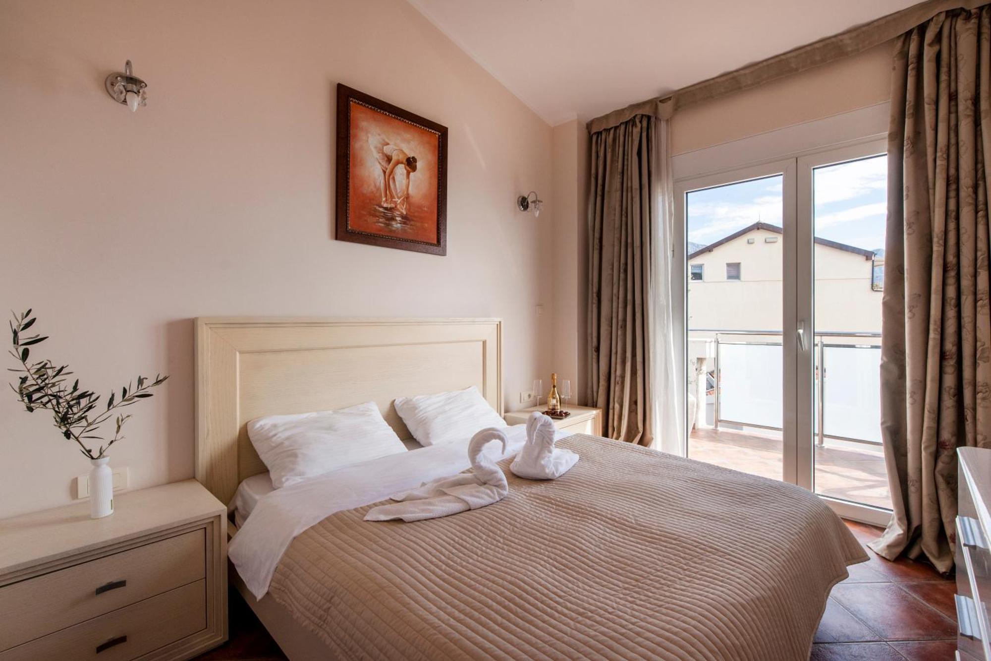 Lux M & A Apartments Budva Luaran gambar